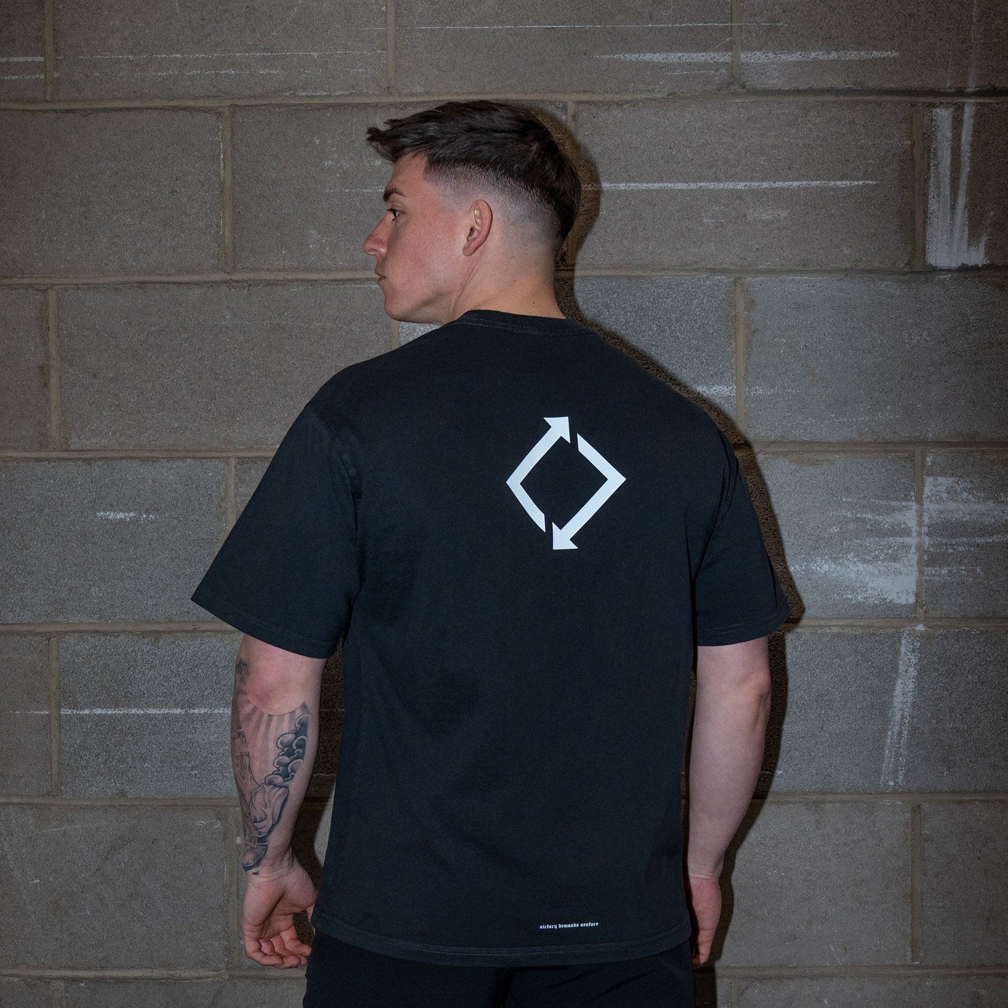 CORE T-SHIRT