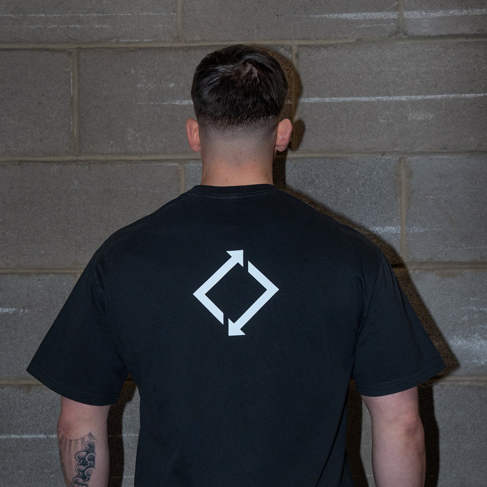 CORE T-SHIRT
